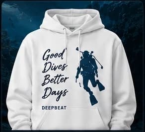 Good Dives Hoodie in White